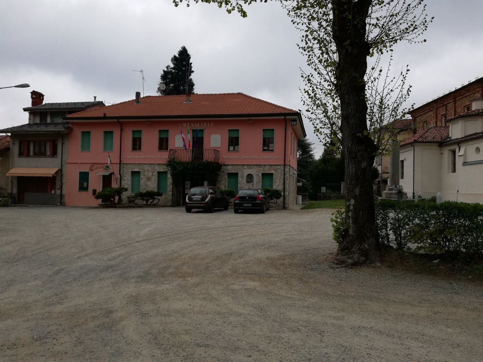RIQUALIFICAZIONE E SISTEMAZIONE DELLA PIAZZA PARROCCHIALE | Premio +bellezza in Valle